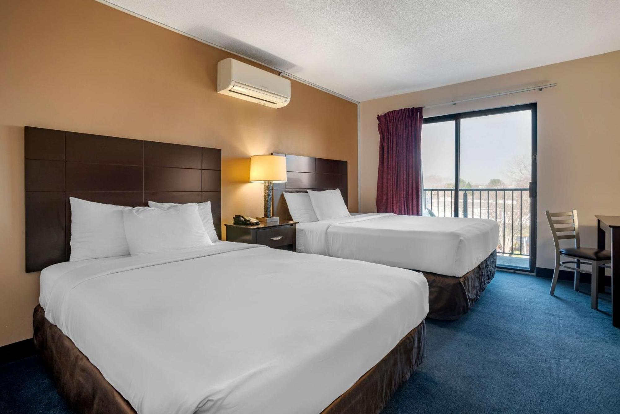 Econo Lodge Inn & Suites Рехобот Бич Экстерьер фото