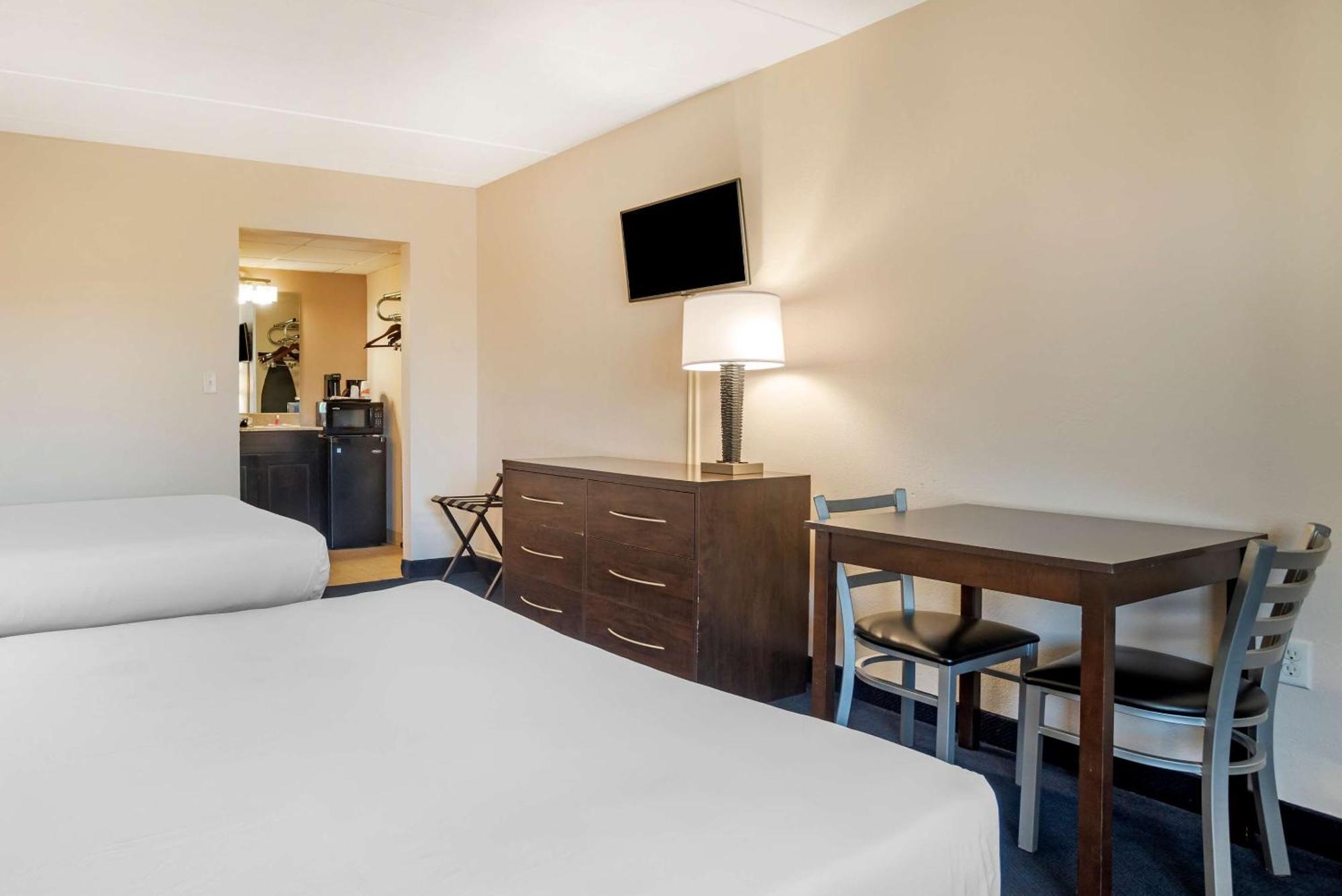 Econo Lodge Inn & Suites Рехобот Бич Экстерьер фото